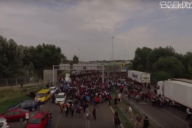 Sprawa uchodźców podzieliła i zradykalizowała polskie społeczeństwo.