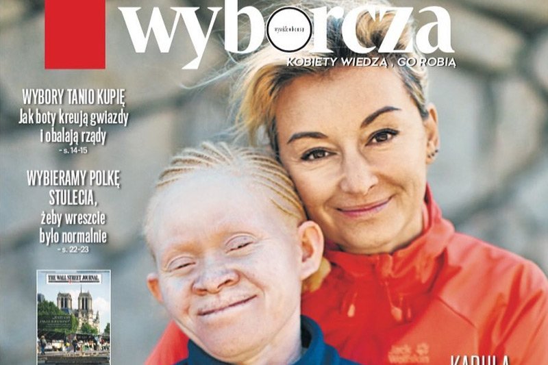 Martyna Wojciechowska pokazała się na okładce "Gazety Wyborczej" wraz ze swoją adoptowaną córką Kabulą.
