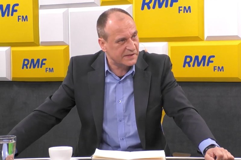 Paweł Kukiz w rozmowie z Robertem Mazurkiem uznał, że nauczyciele nie otrzymają od PiS pieniędzy.