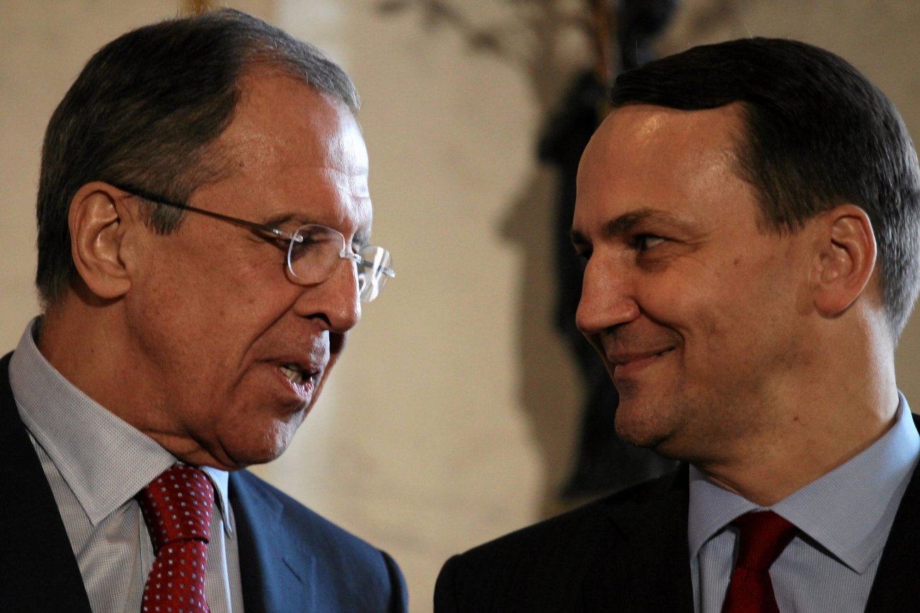 Ławrow odpowiada Sikorskiemu po słowach o zbrojeniu. Nazwał go... wróżbitą