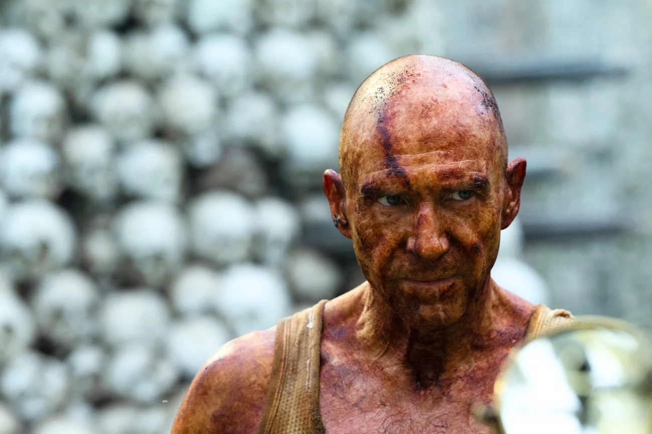 Ralph Fiennes w filmie "28 lat później"