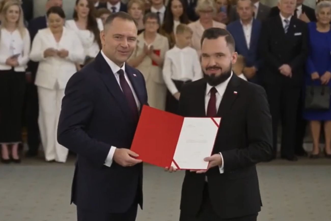 Najbardziej anonimowa postać w Kancelarii Prezydenta. "Jarek z brodą" istotny dla Nawrockiego