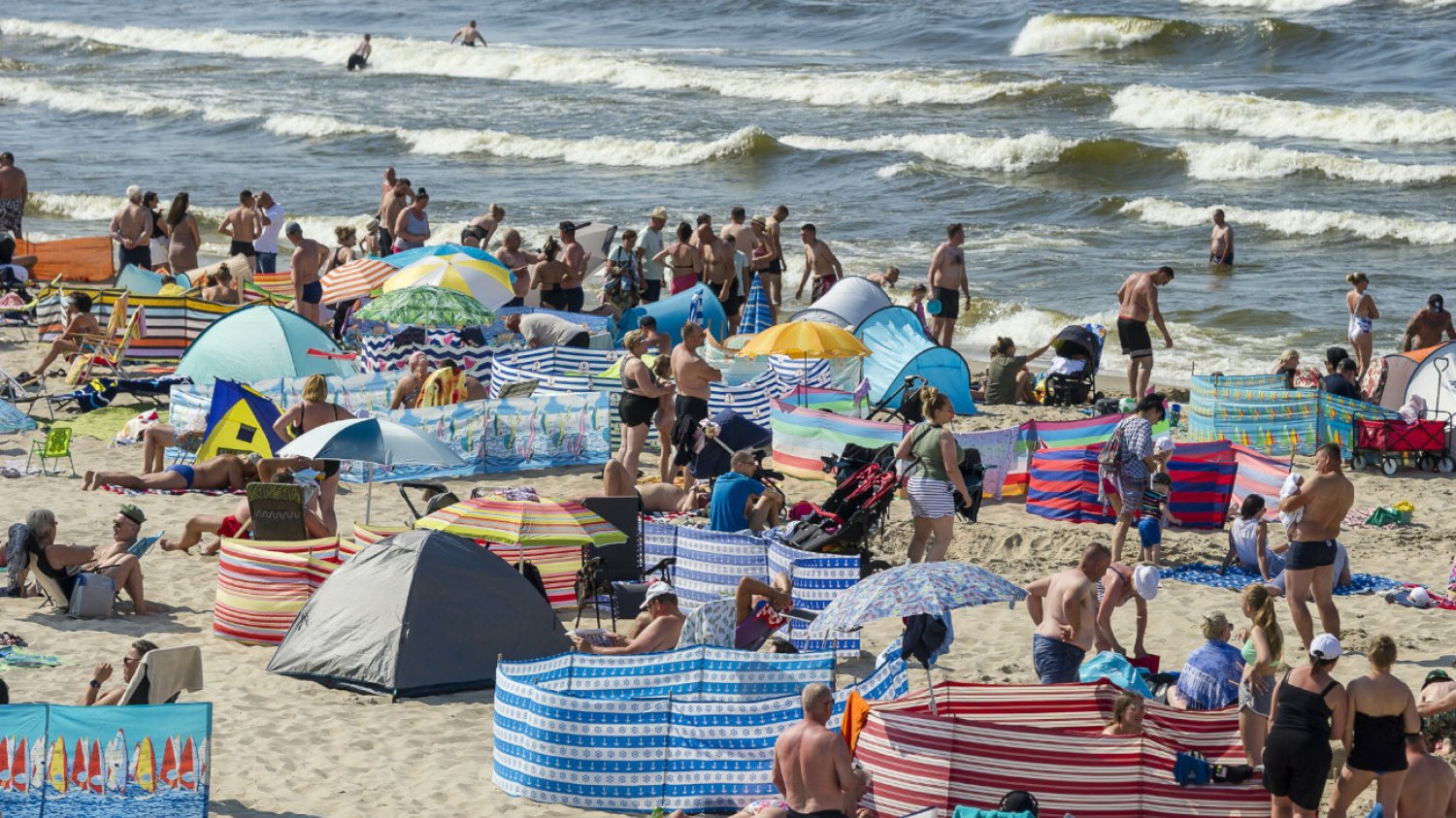 Początek lata zapowiada się upalnie.