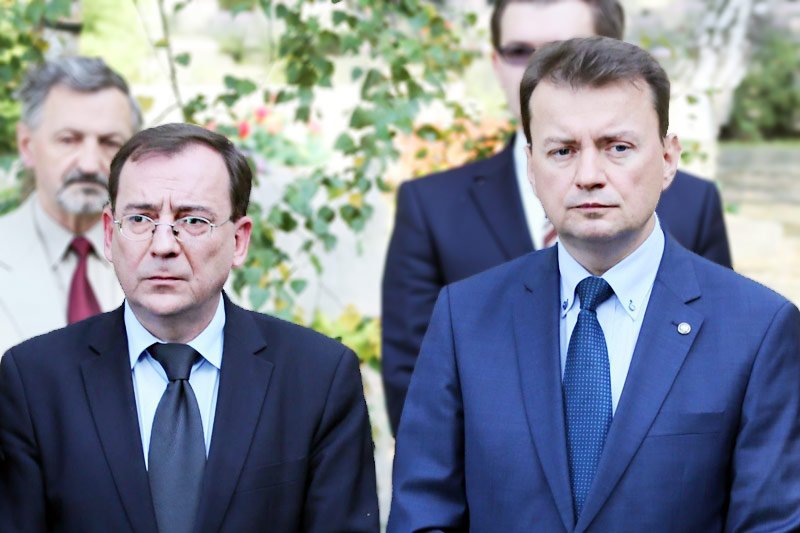 Koordynator ds. służb specjalnych Mariusz Kamiński i szef MSW Mariusz Błaszczak przygotowują ustawę antyterrorystyczną. Czy ograniczą nią prawo do protestów?