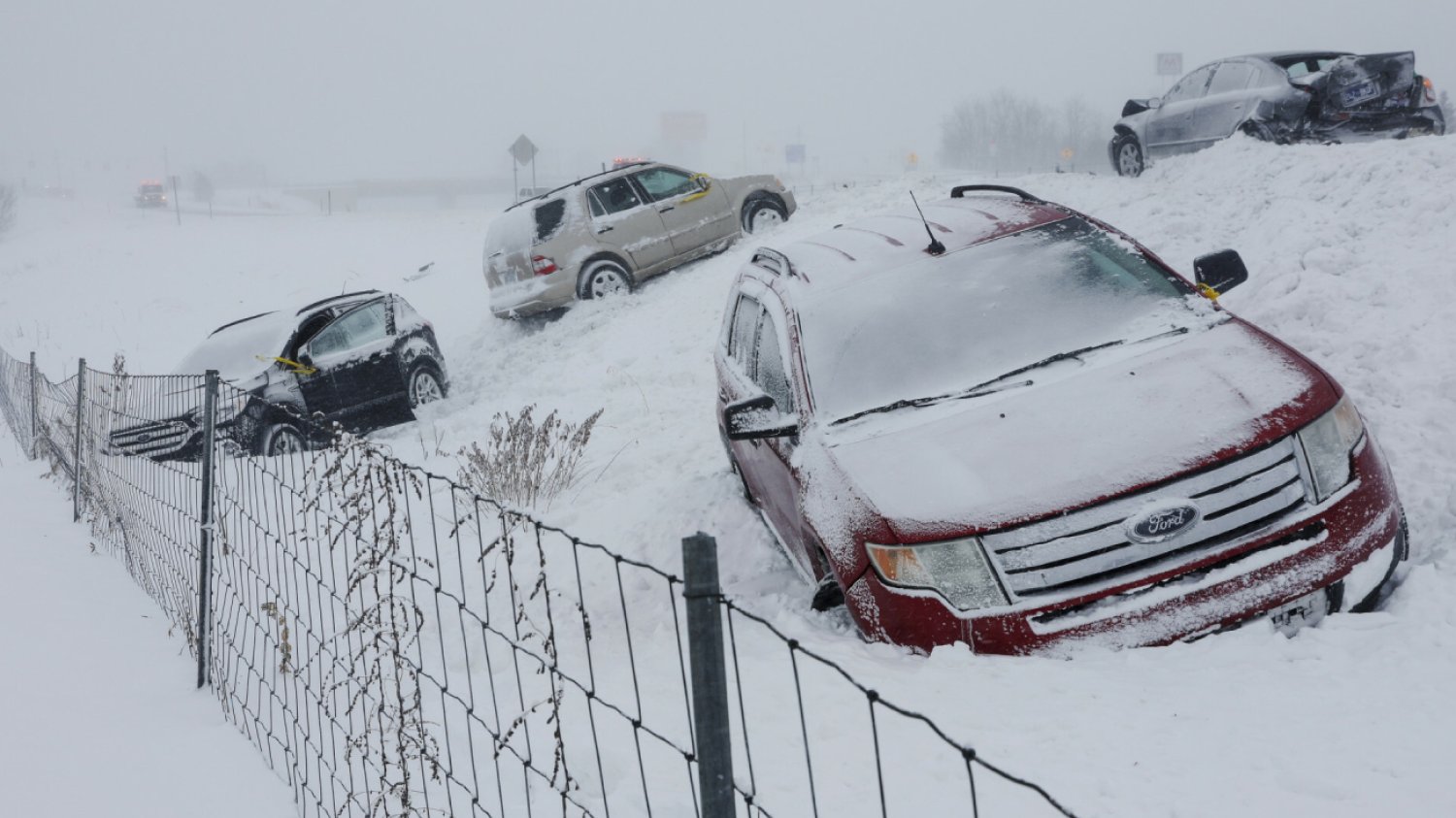 Mrozy, zamieć i burza śnieżnapowodem śmierci wielu mieszkańców