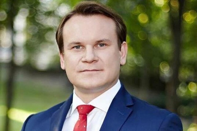 Dominik Tarczyński odpowie za obraźliwy wpis.