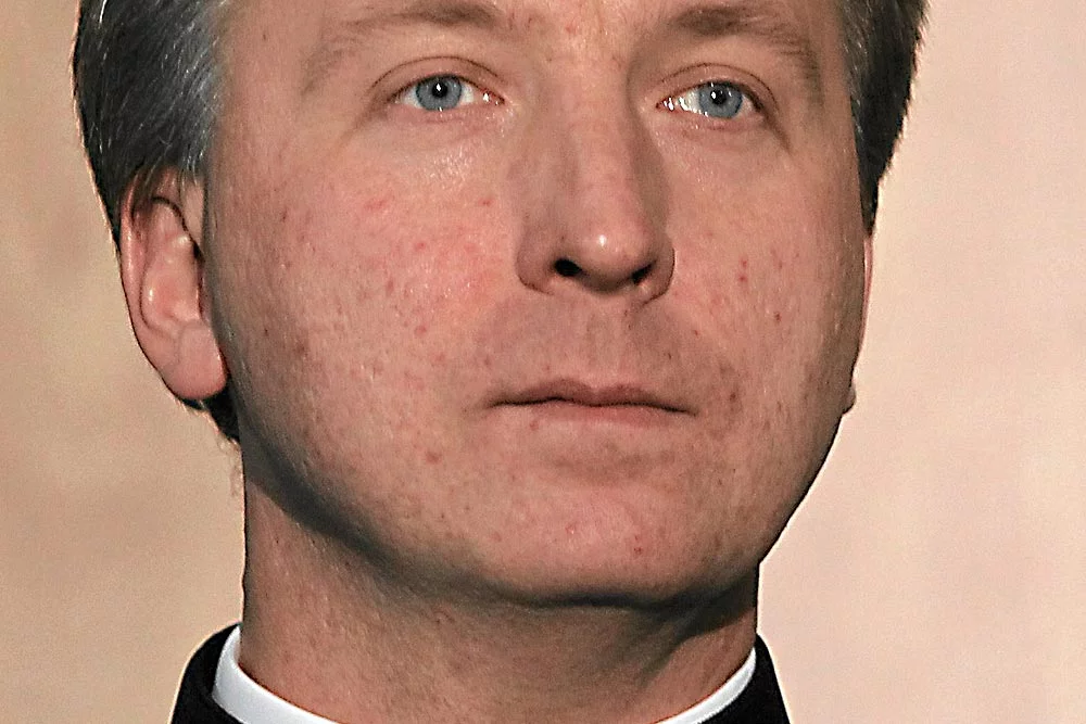 Ksiądz Longchamps de Berier wywołał poruszenie swoim wywiadem o in vitro