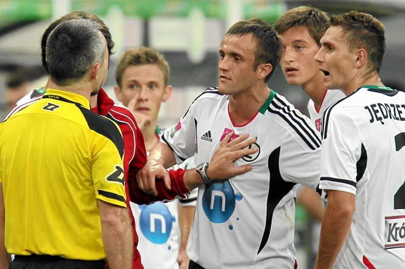 Piłkarzy Legii czeka w niedzielę wyjątkowo trudne zadanie.