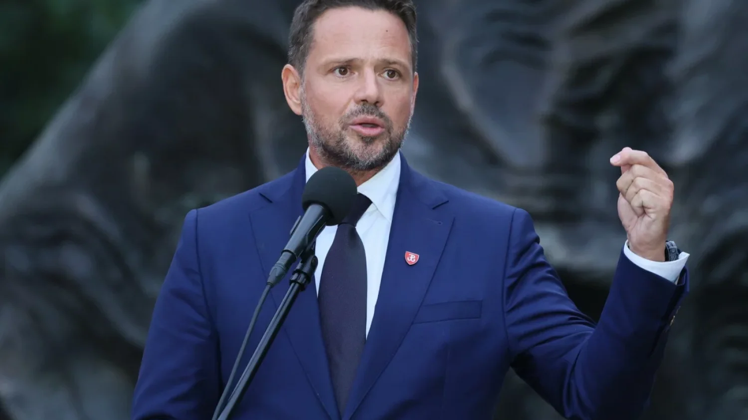 Rafał Trzaskowski zareagował na groźby Przemysława Czarnka.
