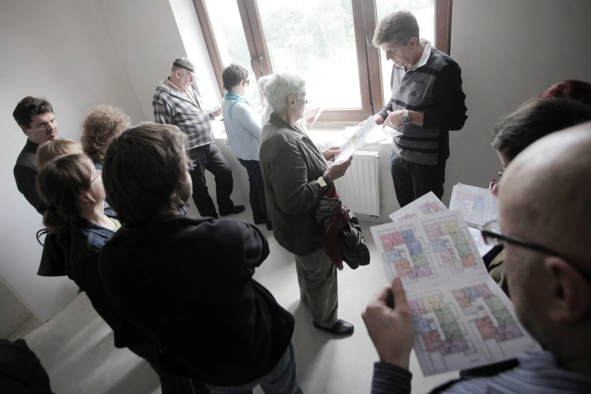 Czy teraz jest dobrze kupować mieszkanie? To myślą o tym Polacy Nastroje Polaków nt. zakupu mieszkania lub domu zmieniają się.