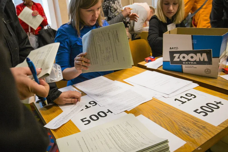 Jak złożyć wniosek o 500+? Kobieta ze Szczecina musi zwrócić pieniądze