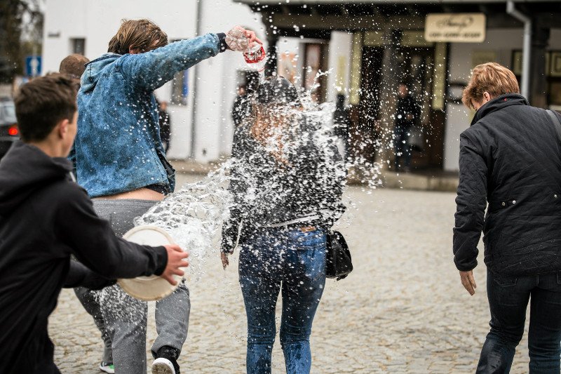 Pogoda nie rozpieszczała w tym roku oblewanych.