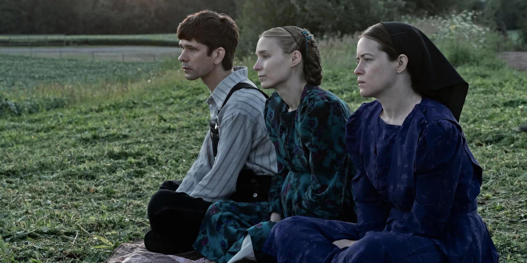 Ben Whishaw, Rooney Mara i Claire Foy w filmie "Woman Talking".