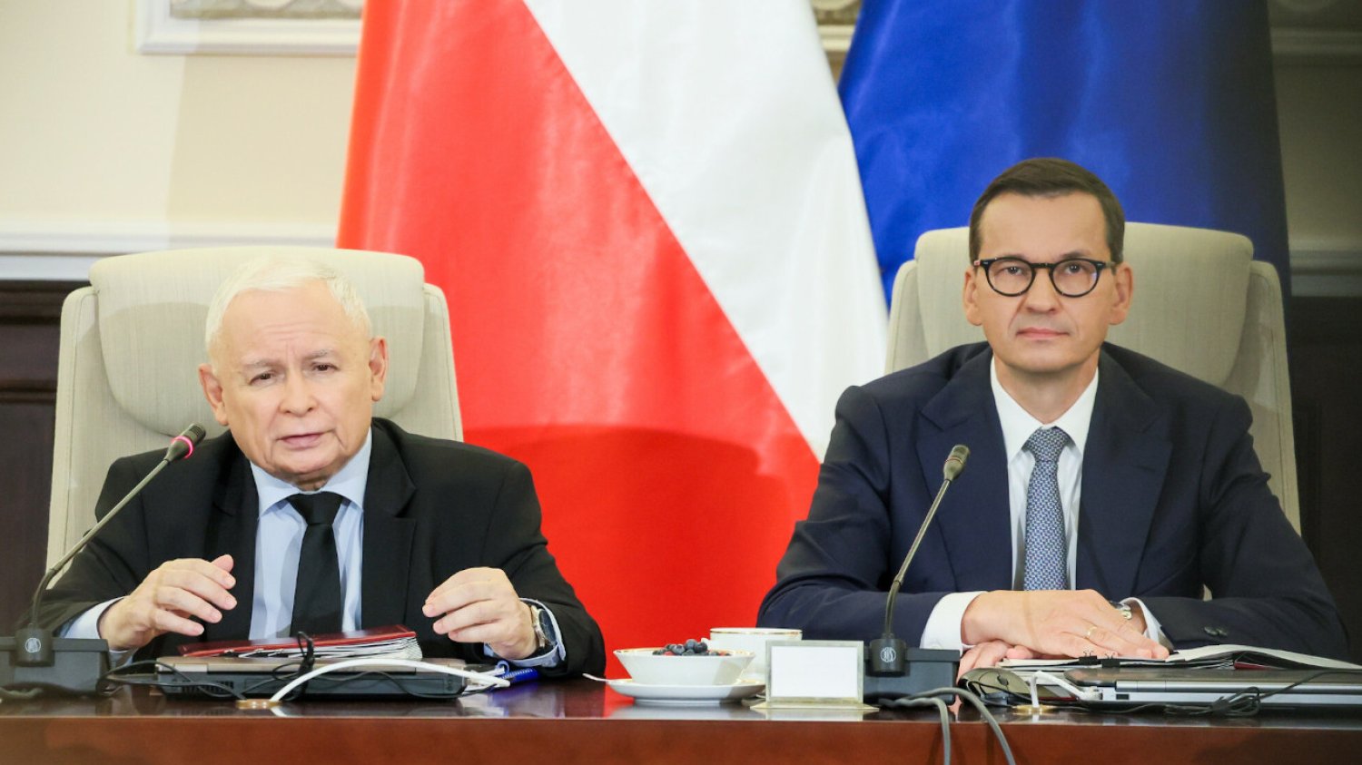Afera wizowa w MSZ? Reakcja PiS: "Tusk = Inwazja nielegalnych imigrantów".