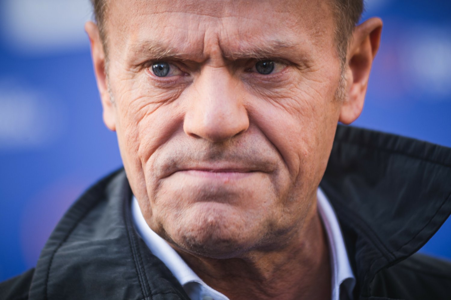 Jakim szefem jest Donald Tusk? Jak rządzi partią