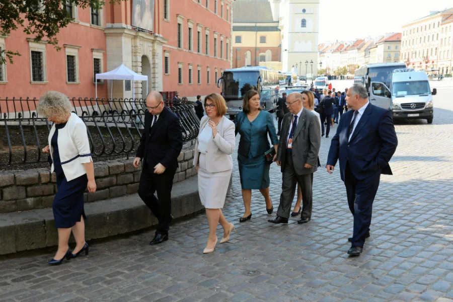 Beata Mazurek zmierza na obchody rocznicy 550-lecia parlamentaryzmu w Polsce.