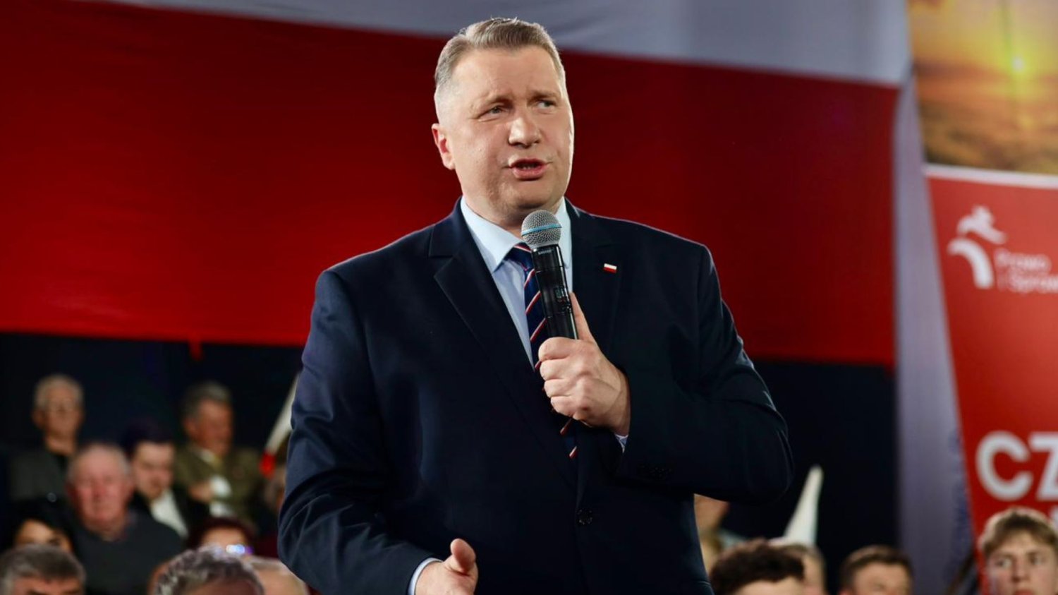 Czarnek ws. Morawieckiego nie przebiera w słowach. Nagle padło słowo "zdrada" Przemysław Czarnek