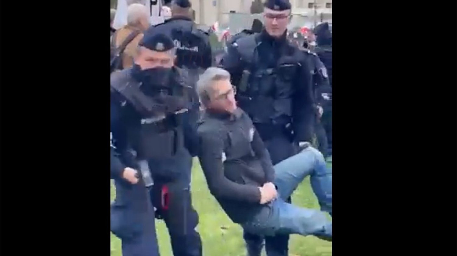 Obywatele RP: "Pacyfikacja pokojowego demonstracji"