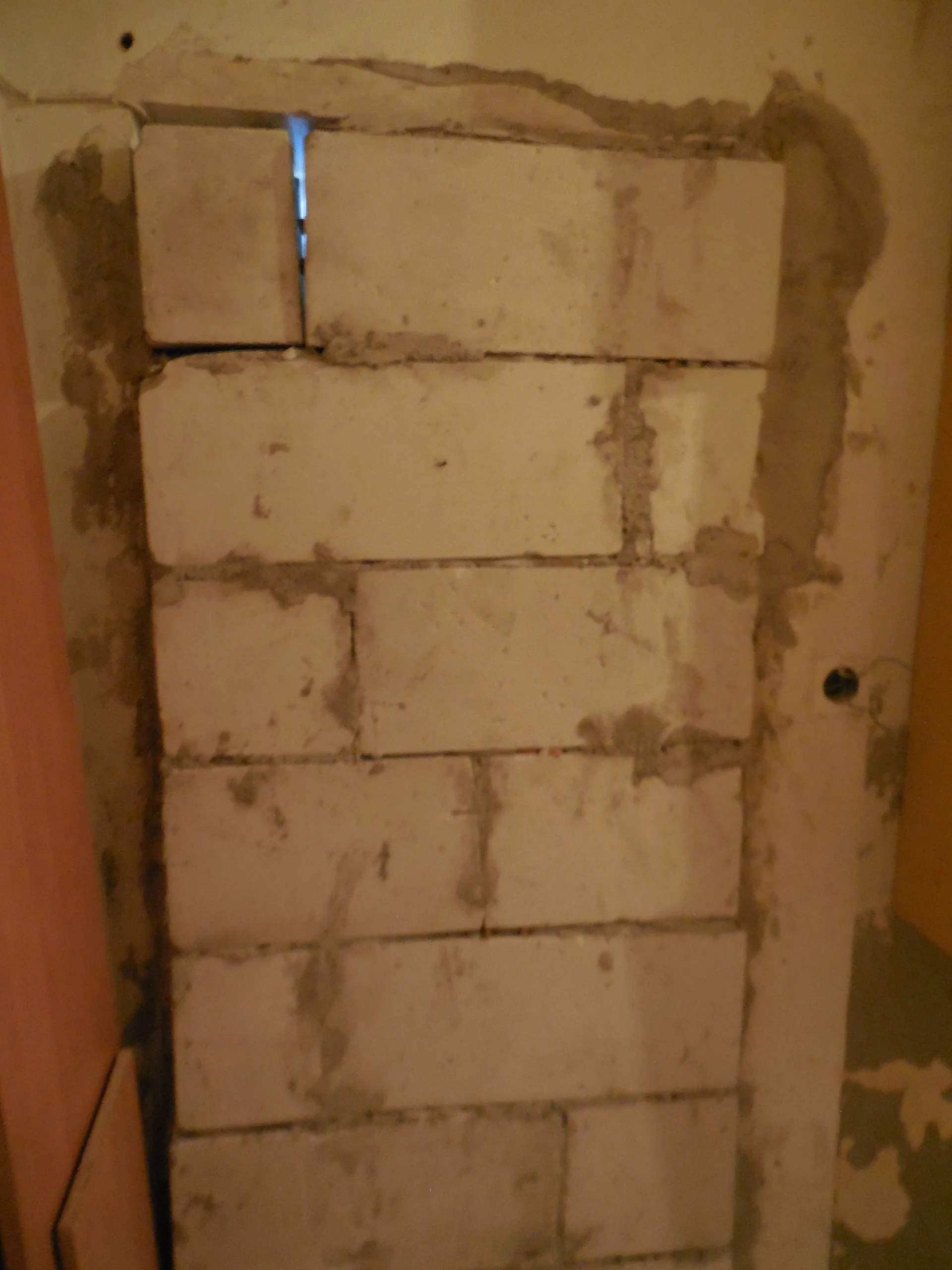 Mur zamiast drzwi