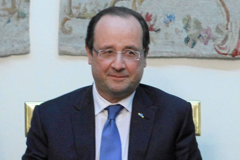 Pałac Elizejski zaprzeczył, że w sobotę Francois Hollande poinformuje o separacji ze swoją partnerką.
