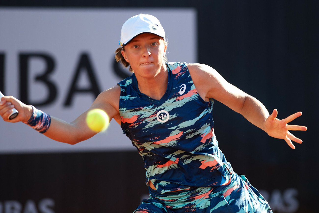 Iga Świątek w meczu z Caroline Garcią twardo walczyła ze świetnie dysponowaną Francuzką. To był solidny pokaz tenisa.