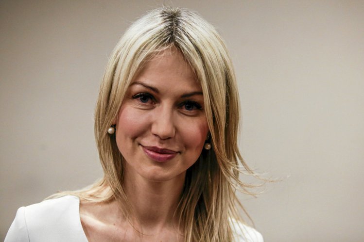 Magdalena Ogórek skrytykowała wygląd Justyny Pochanke.