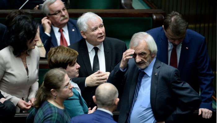 Przed PiS najcięższe kilka tygodni.