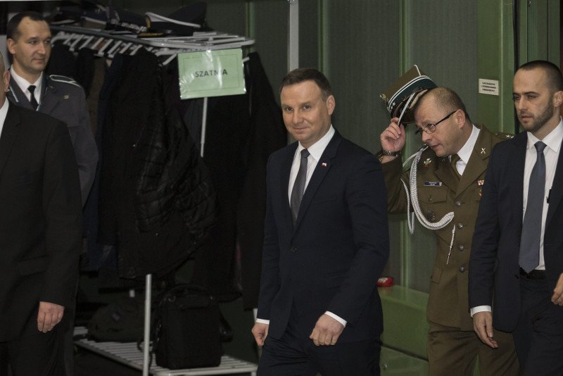 Prezydent Andrzej Duda podpisuje nawet najbardziej kontrowersyjne ustawy PiS i nie zważa na krytykę