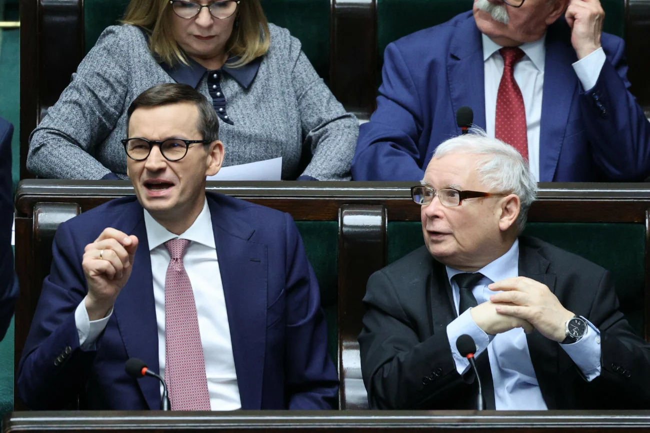 W najnowszym sondażu Kantar Public Zjednoczona Prawica znowu wyprzedziła Koalicję Obywatelską
