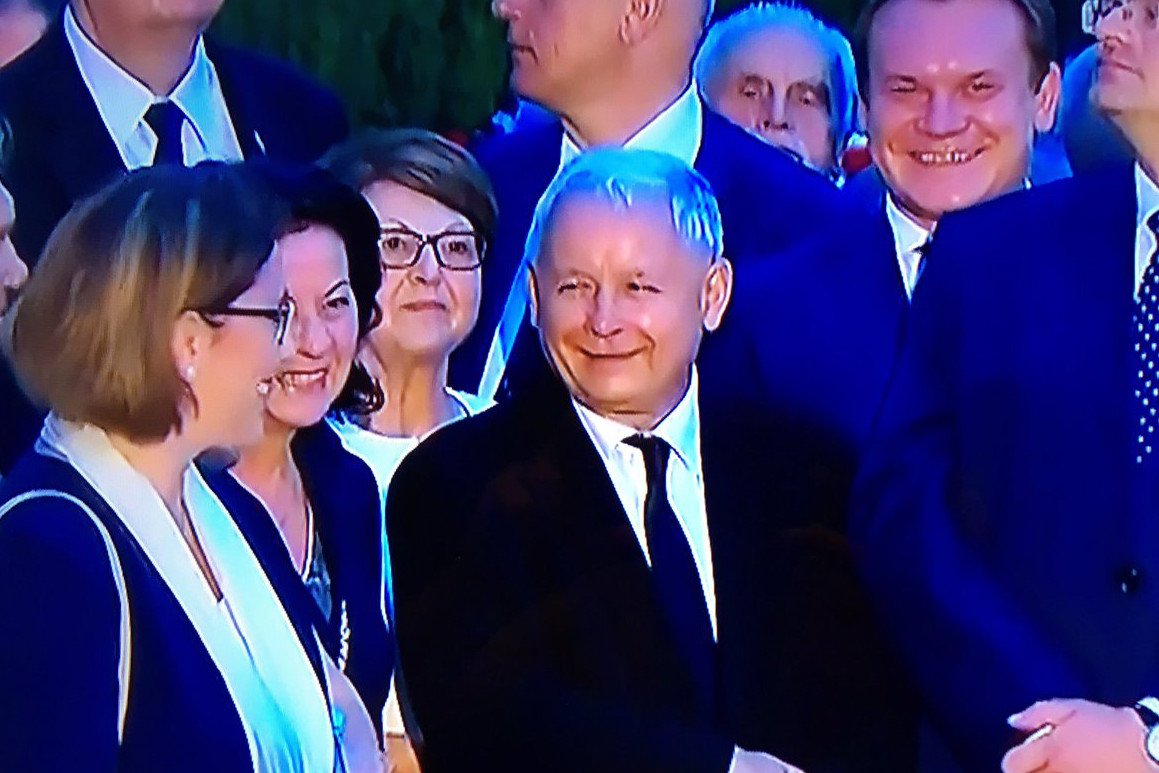 Jarosław Kaczyński był bardzo zadowolony w trakcie wczorajszej miesięcznicy smoleńskiej.