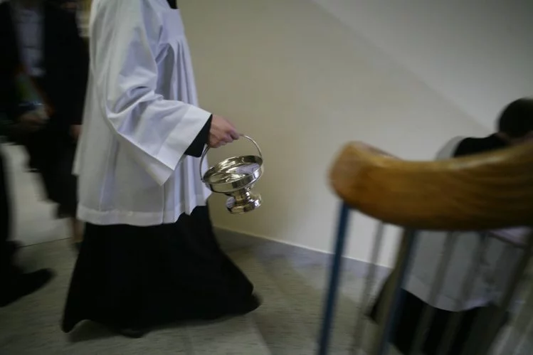 Od drzwi do drzwi – coraz rzadziej kolęda odbywa się według tej zasady.