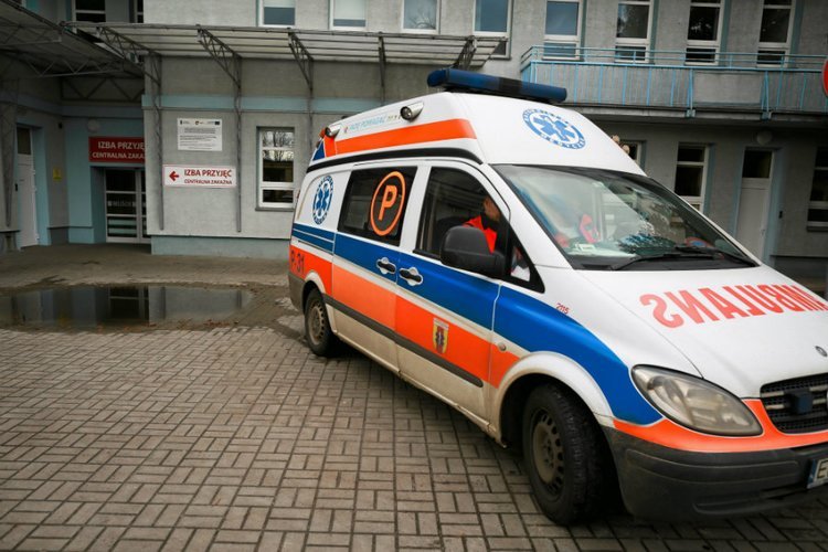 15-letnia dziewczynka została potrącona przez samochód