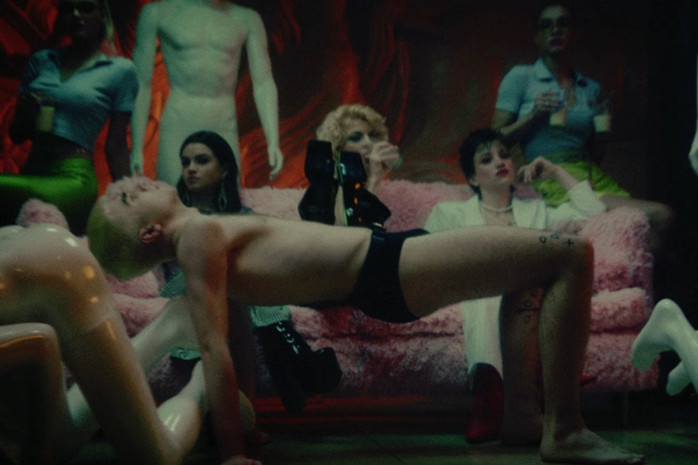 "Szmata" to kolejny singiel promujący "Młodego Matczaka"