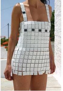 Sukienka Day for Night, projektu Paco Rabanne.