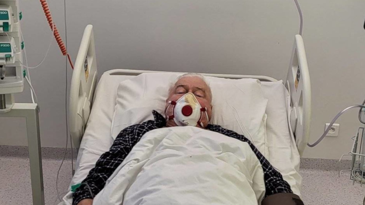 Lech Wałęsa trafił do szpitala. "Trafił mnie"