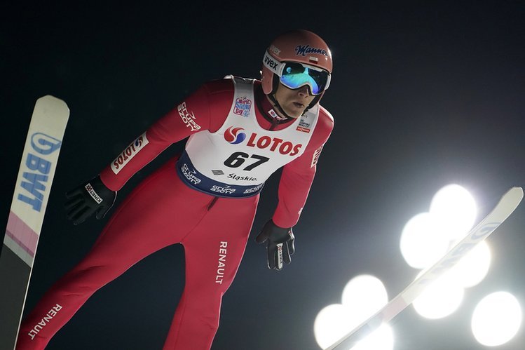 Polski skoczek ma szansę na wygraną w Turnieju Czterech Skoczni.
