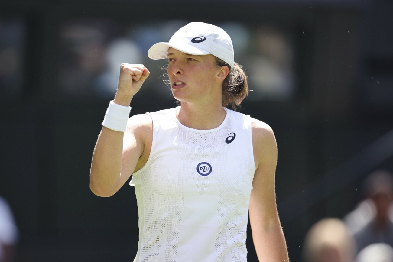 Iga Świątek od zwycięstwa rozpoczęła turniej BNP Paribas Poland Open. Liderka rankingu WTA ograła Magdalenę Fręch.