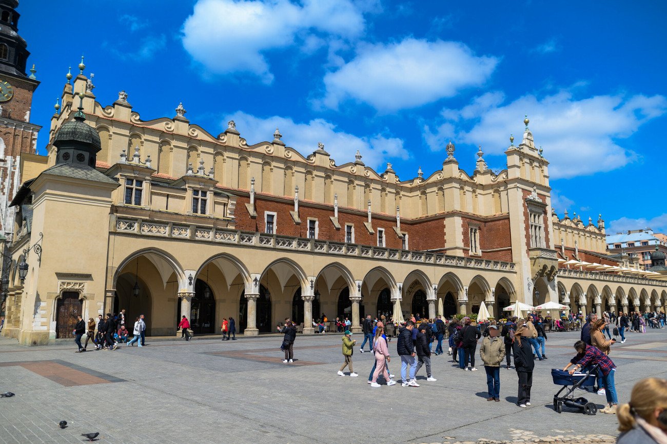 O zachowaniu brytyjskich turystów słychać nie od dziś. W Polsce szczególnie upodobali sobie Kraków. (zdjęcie ilustracyjne)