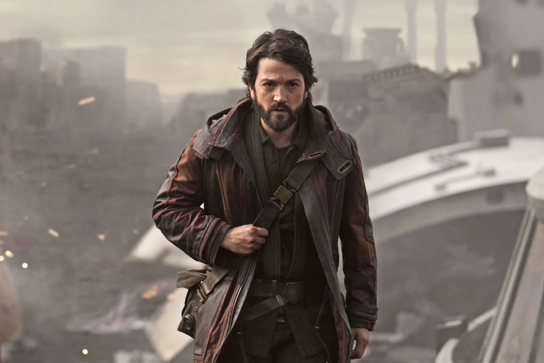 Diego Luna jako Cassian Andor.