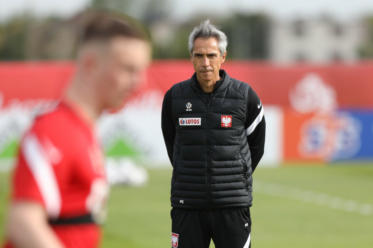 Paulo Sousa pracował z reprezentacją Polski niecały rok. Biało-Czerwonych zostawił na rzecz brazylijskiego Flamengo.