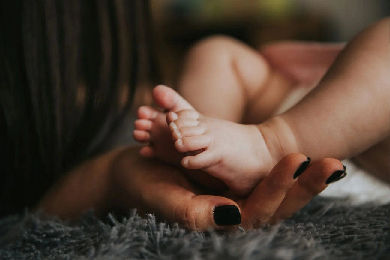 Zaburzenia hormonalne mogą być przyczyną problemów z zajściem w ciążę. Badania pozwolą stwierdzić, gdzie leży przyczyna.