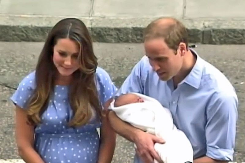 Księżna Kate nie ukrywała brzuszka, ani dodatkowych kilogramów po ciąży.