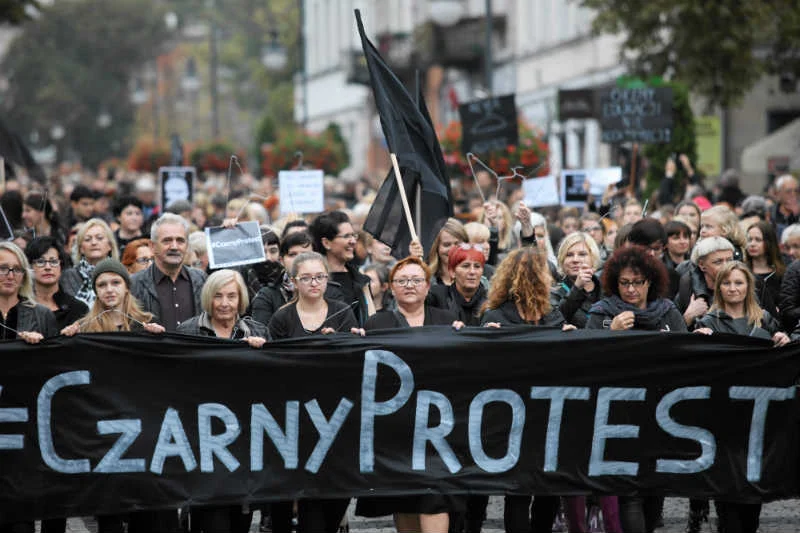 Z Sejmu wycofano projekt uniemożliwiający przeprowadzanie zabiegów in vitro.