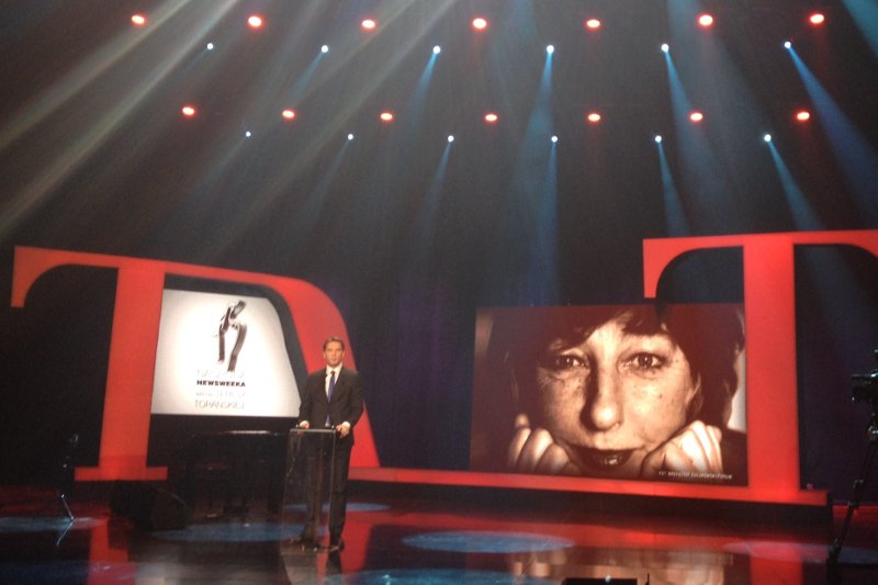 Tomasz Lis podczas rozdania nagród im. Teresy Torańskiej