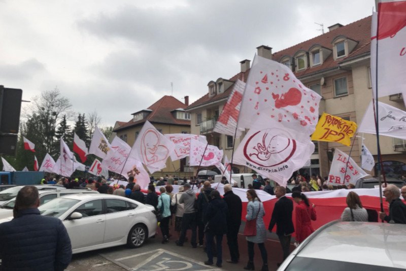Marsz Życia przeszedł ulicami Szczecina.