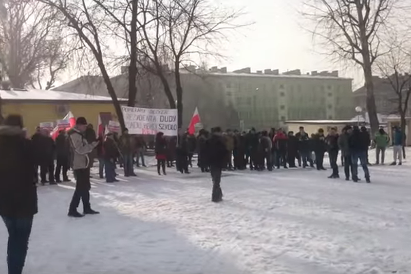 Manifestacja poparcia dla rządu w Brzeszczach.