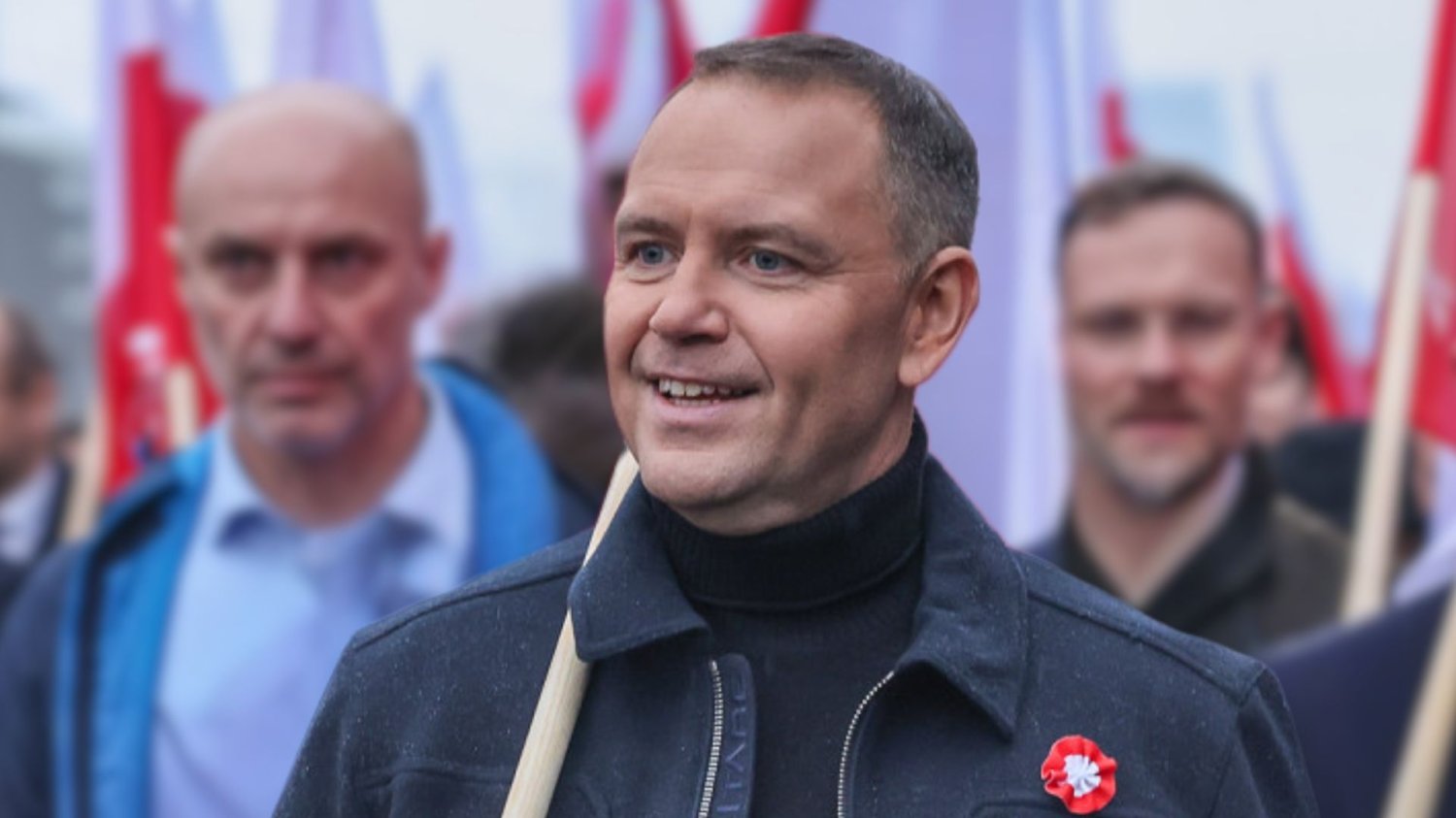 Kamery uchwyciły, jak Nawrocki znów wziął snusa.