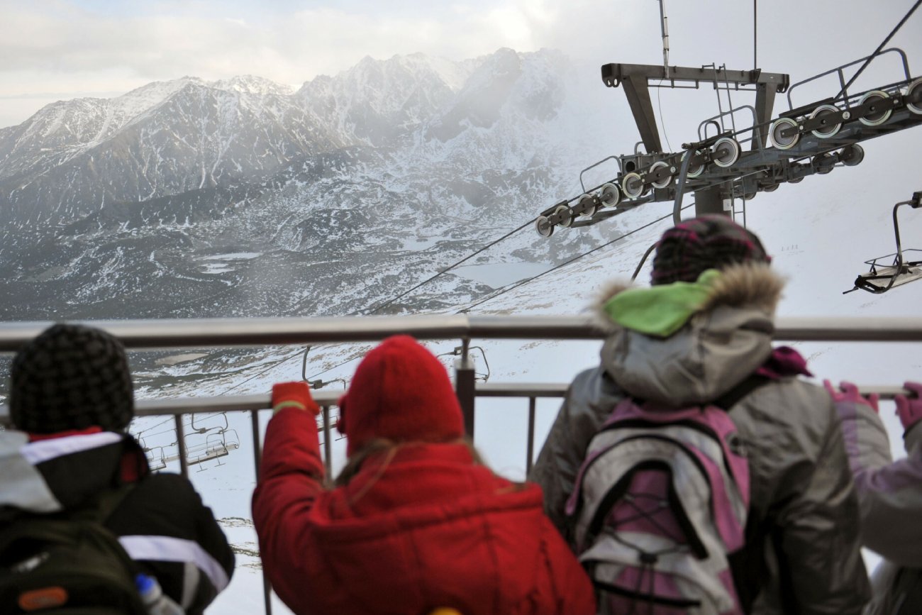 Pogoda na dziś – wtorek 18 stycznia. Oblodzenie, a w górach zagrożenie lawinowe