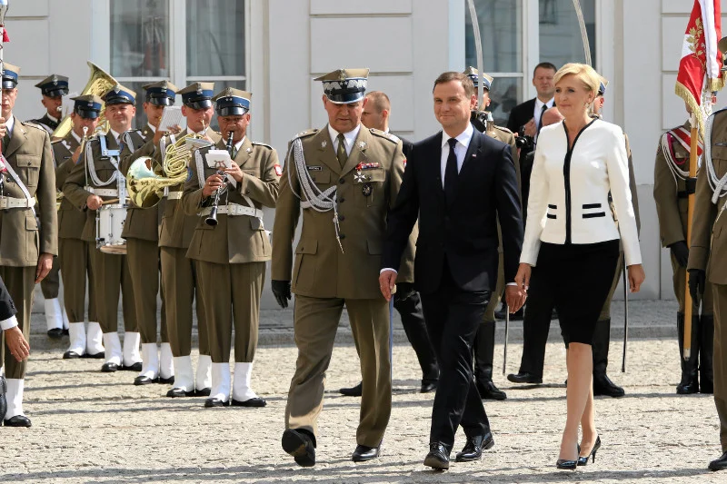 Powitanie prezydenta w Pałacu Prezydenckim