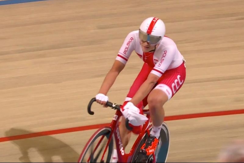 Szymon Sajnok został mistrzem świata w wieloboju kolarskim. Do tego drugie miejsce dla naszych skoczków w drużynowym konkursie skoków narciarskich. I oczywiście złoto dla Adama Kszczota. To był nasz dzień!